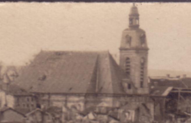 Ville eglise toits detail.JPG