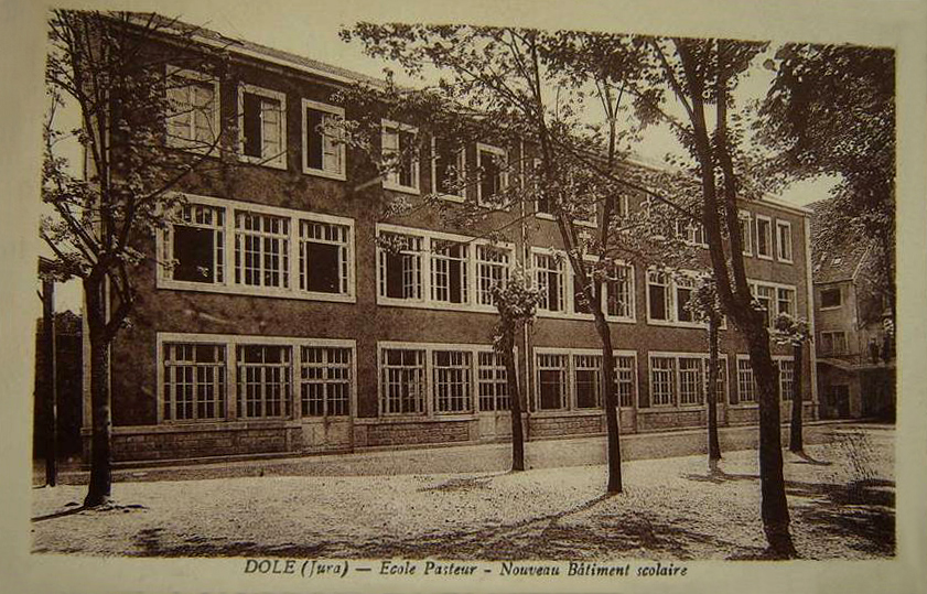 DOLE (Jura) -- Ecole Pasteur - Nouveau Bâtiment scolaire