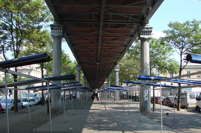 Boulevard de la Chapelle 2.jpg