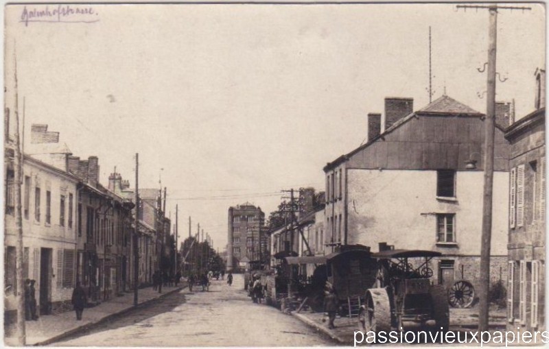 Rue de la Gare tracteurs usine [F].JPG