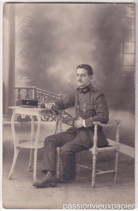 Uniforme medaille [F].JPG