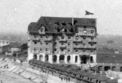 Plage villas cabines detail.JPG