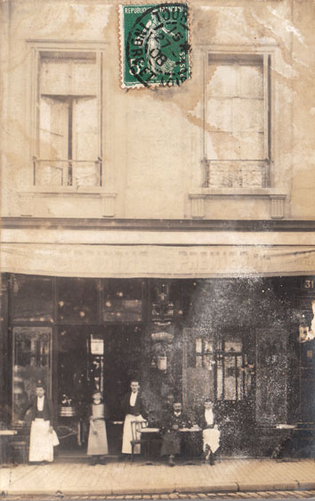 cafe absinthe.JPG