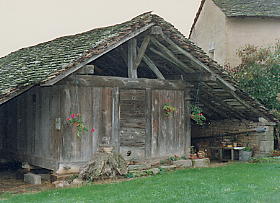 Photo d'un Chalot et sa toiture en laves