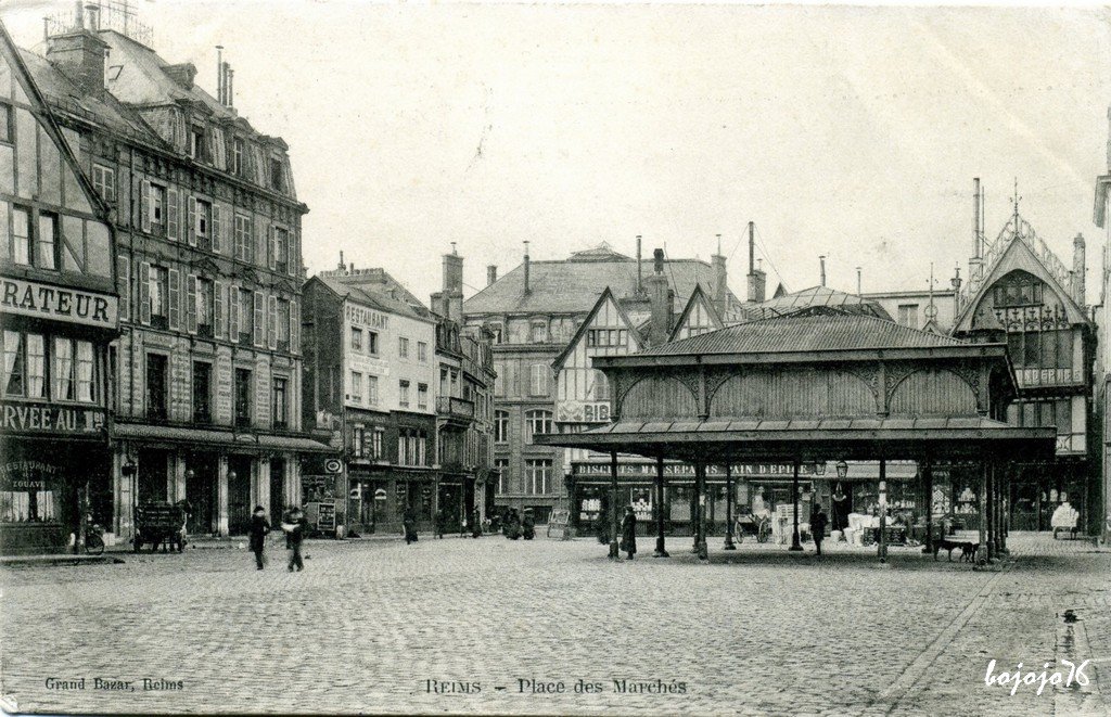51-Reims-Place des Marchés.jpg