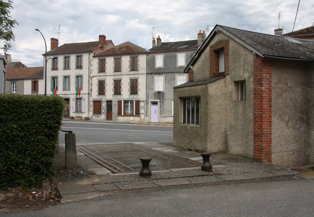 Ancienne bascule du Dorat