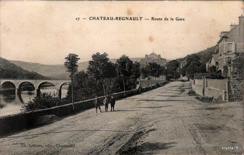 chateau-regnault.jpg