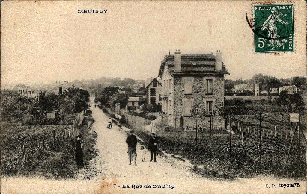 coeilly la rue.jpg