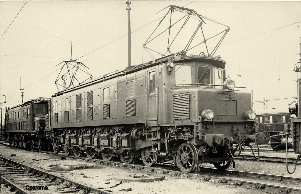 Loco 2D2 E. 504.jpg