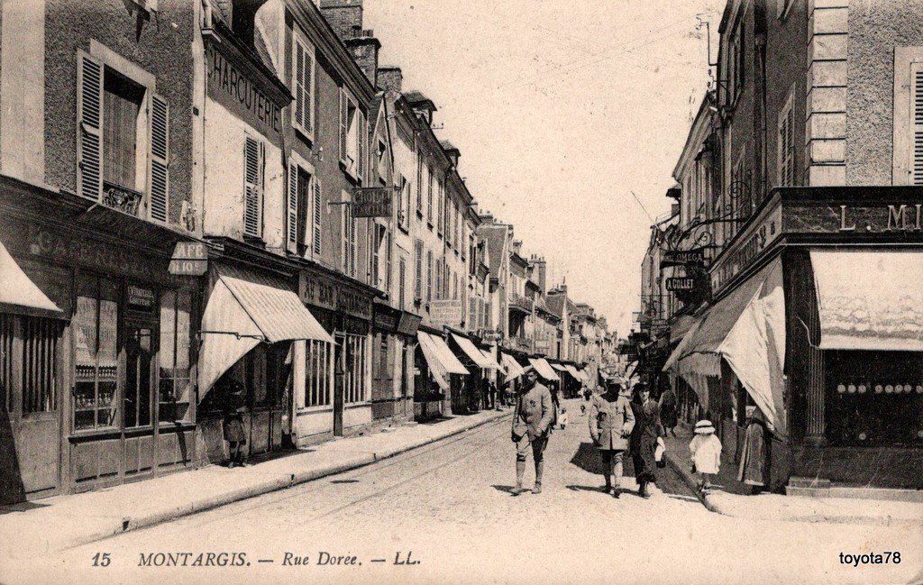 Montargis rue doeée2.jpg