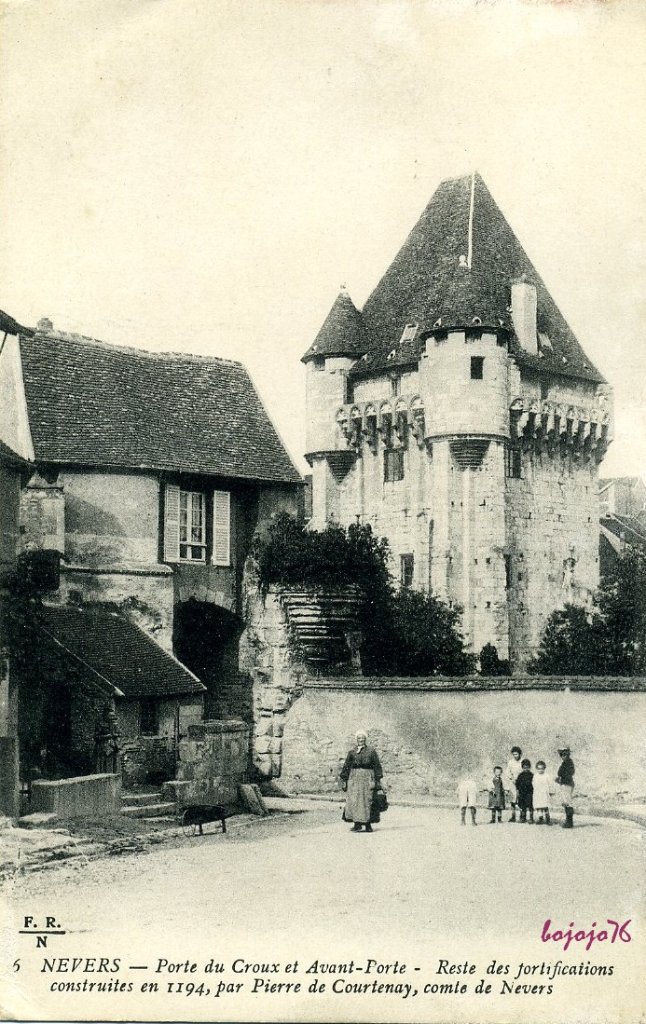 58-Nevers-La Porte du Croux.jpg