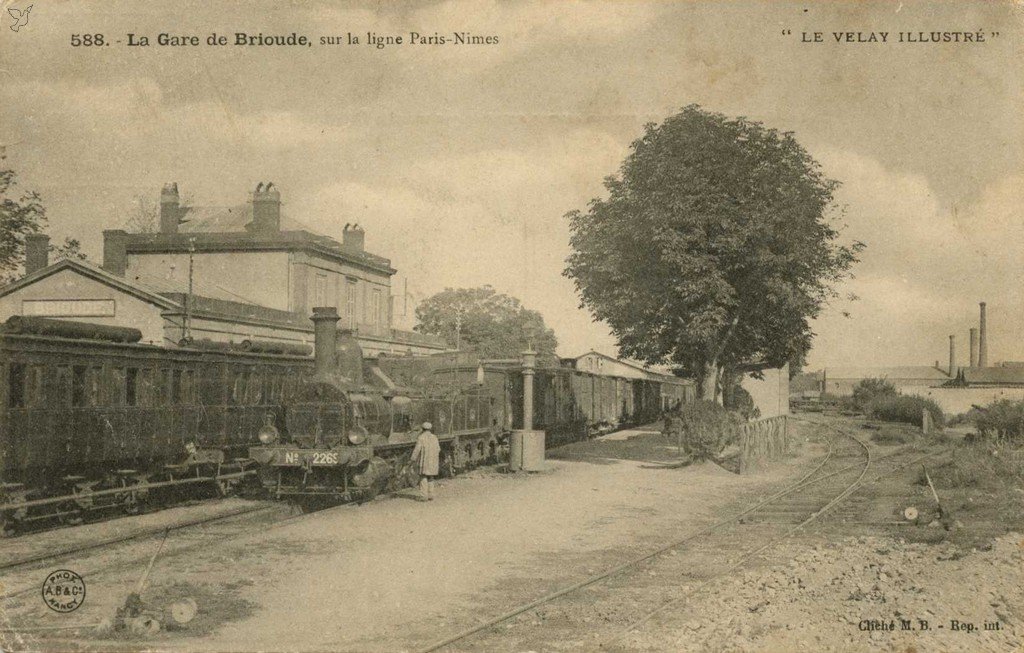 Z - 588 Gare de Brioude AB&C Nancy.jpg