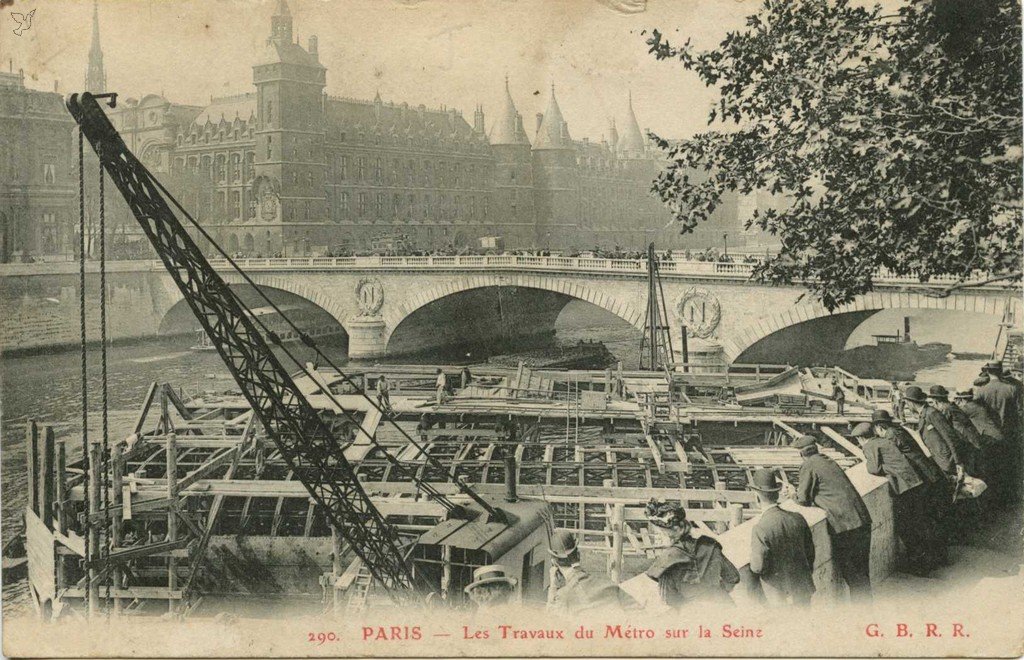 Z - GBRR 290 - Tx Metro sur la Seine.jpg