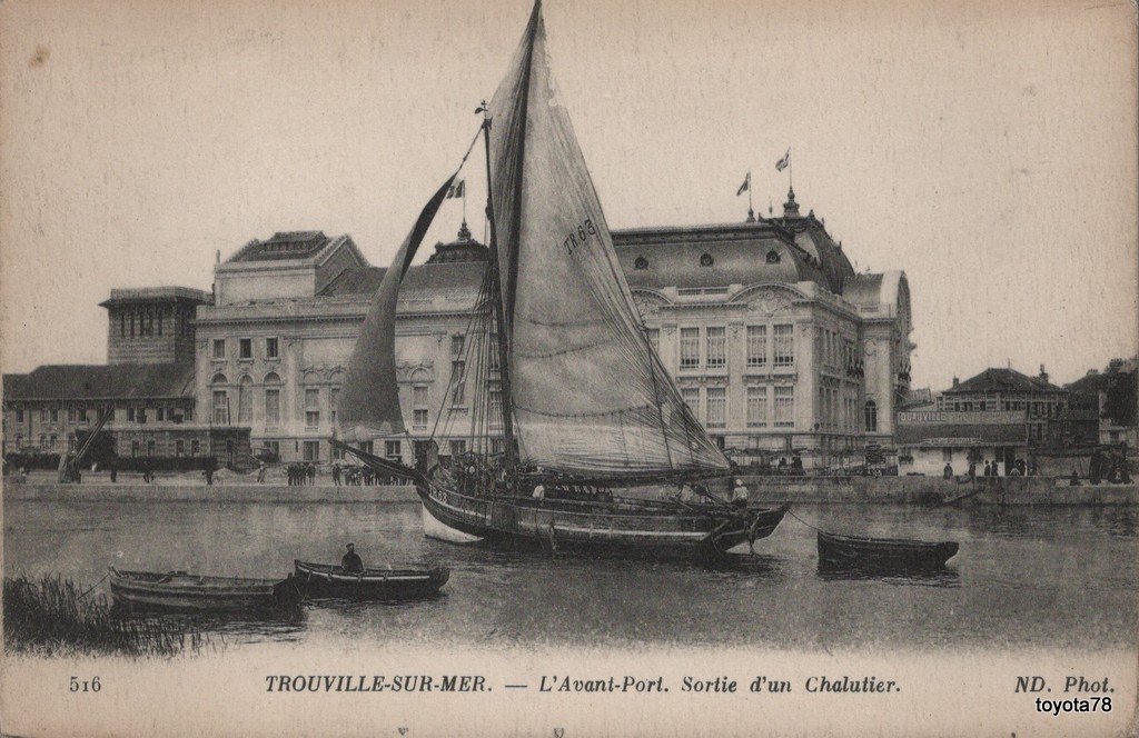 Trouville-l'avant Port.jpg
