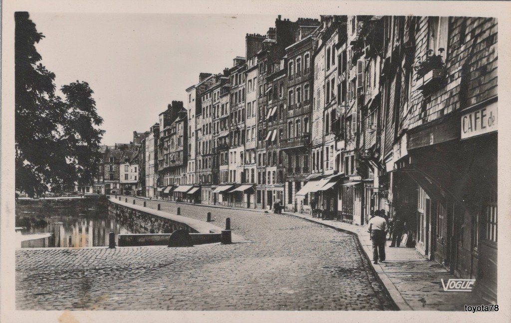 Honfleur-les quais ste catherine.jpg