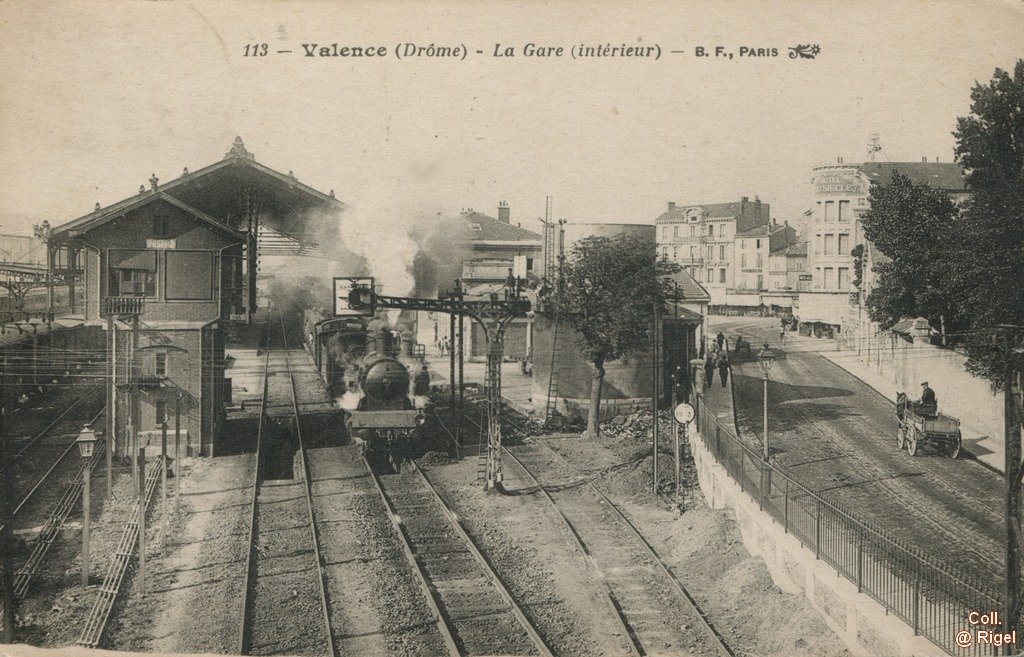 26-Valence-La-Gare-Interieur.jpg