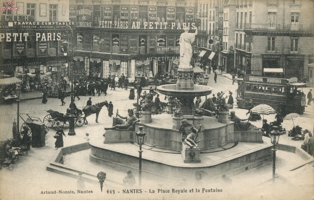 44-Nantes-La-Place-Royale-et-la-Fontaine-Tramway.jpg