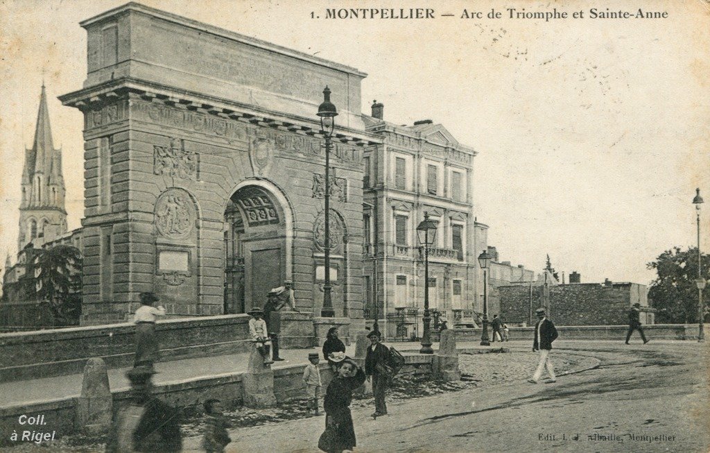 34-Montpellier-Arc-Triomphe-et-st-Anne.jpg