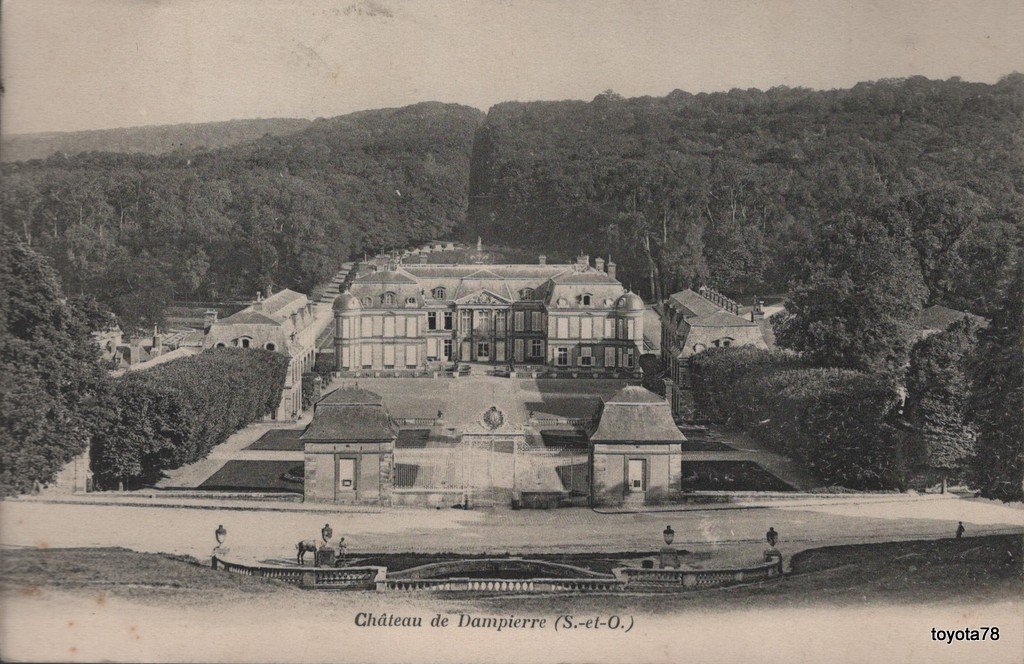 Château de dampierre.jpg