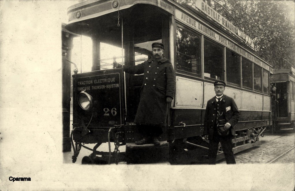 Les Tramways de Paris.jpg