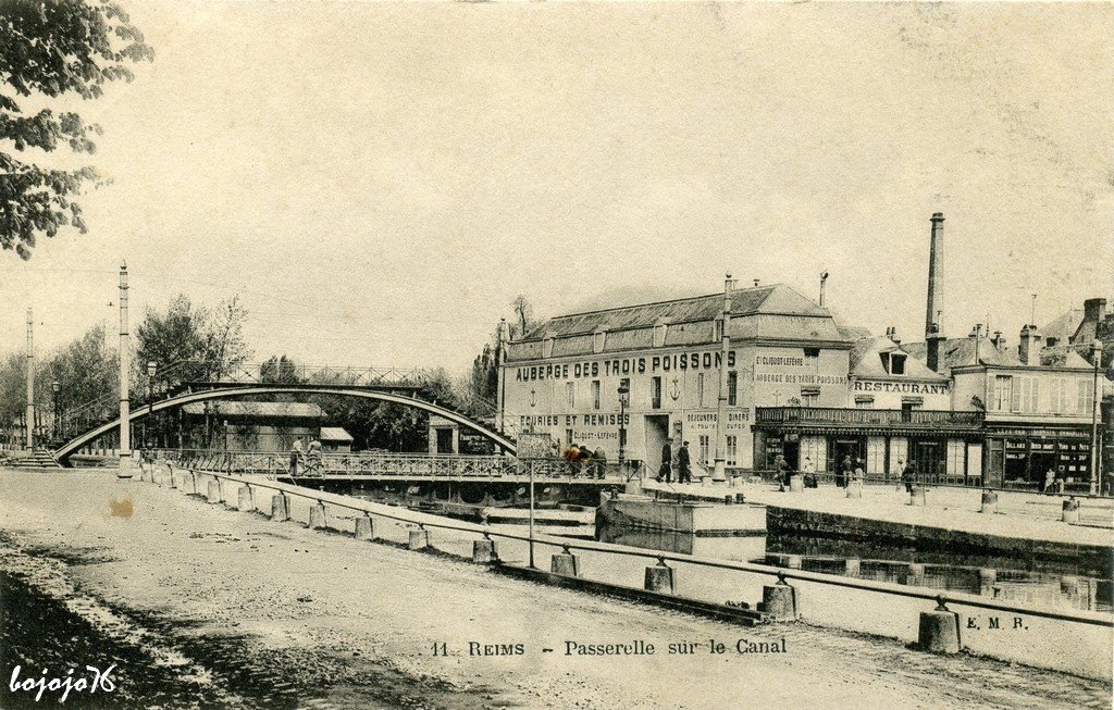 51-Reims-Passerelle sur la Marne.jpg