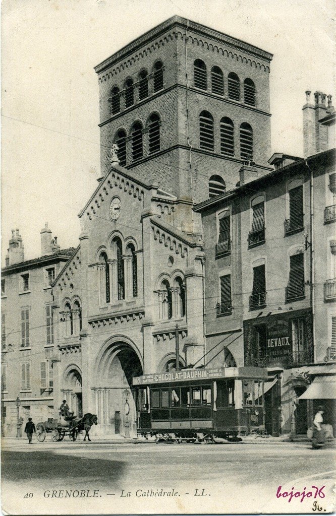 38-Grenoble-Cathédrale.jpg