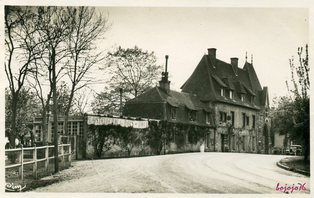 27-Tillières sur Avre-Hostellerie du Bois Joli.jpg