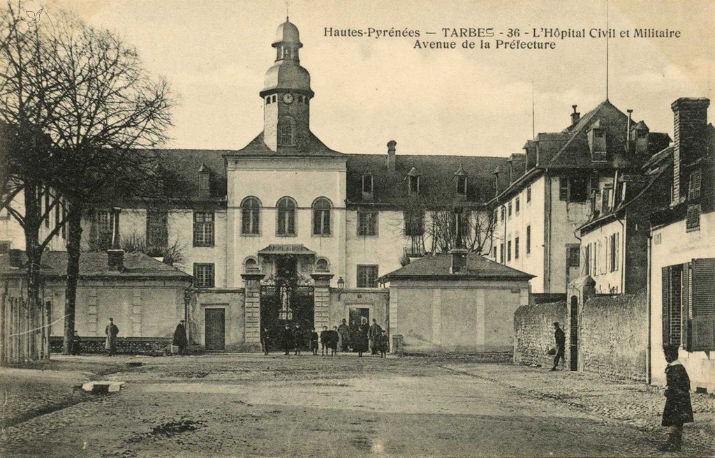 Z - 36 - Hopital Civil et Militaire.jpg