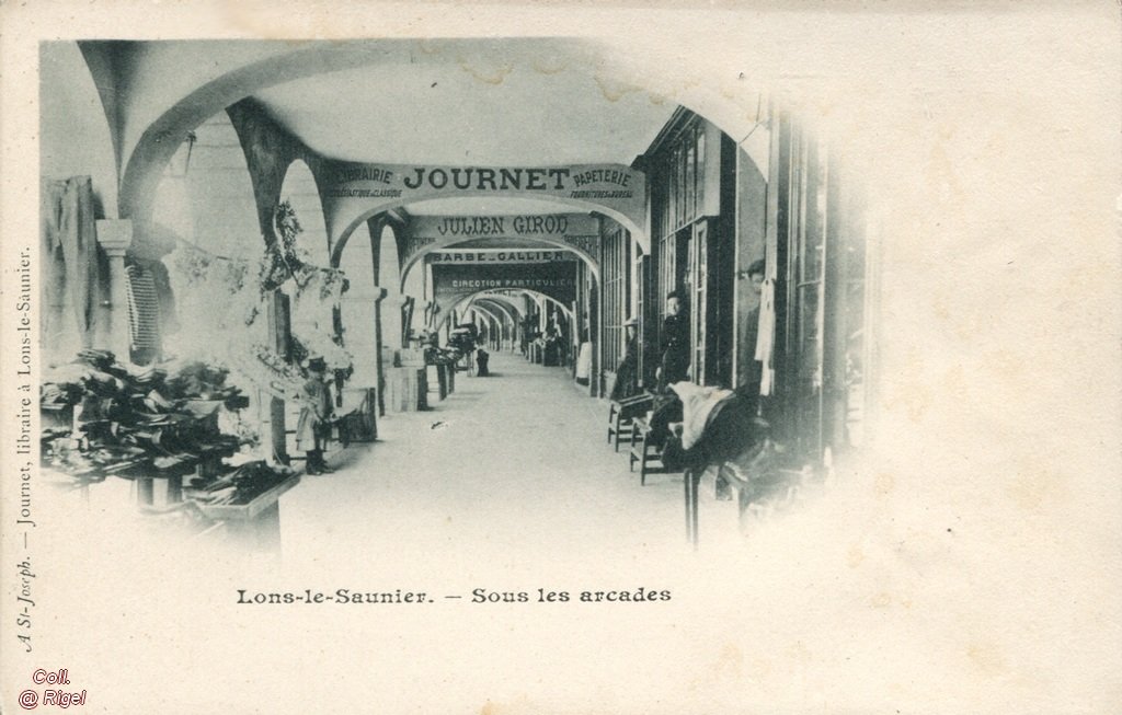39-Lons-le-Saunier-sous-les-Arcades.jpg