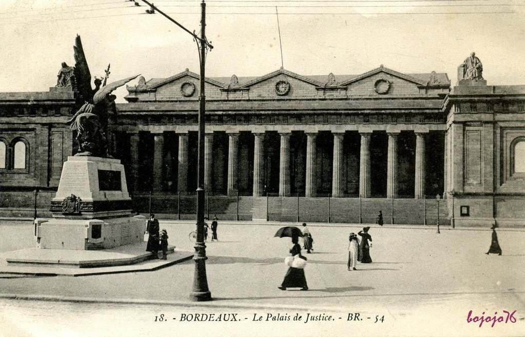 33-Bordeaux-Palais de Justice.jpg
