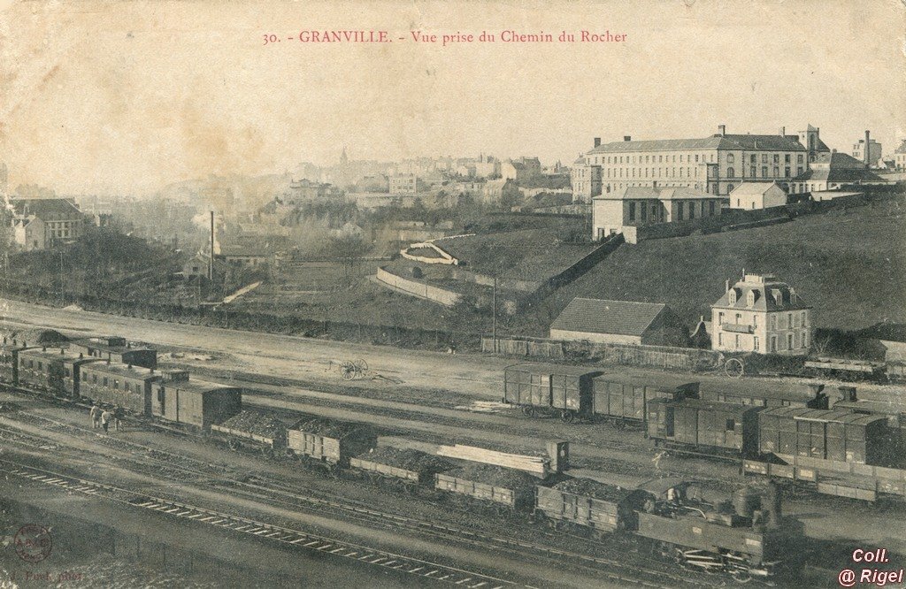 50-Granville-Vue-Prise-du-Chemin-du-Rocher-30-J-Puel-Phot.jpg