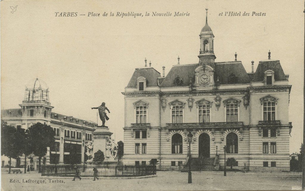 Z - Place de la Republique.jpg
