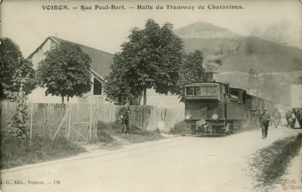 38-Voiron-Rue-Paul-Bert-Halte-Tramway-Charavines.jpg