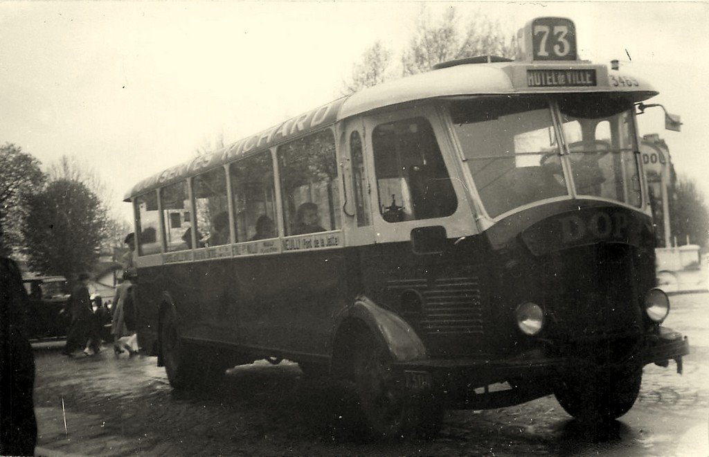 Les Autobus de Paris.jpg