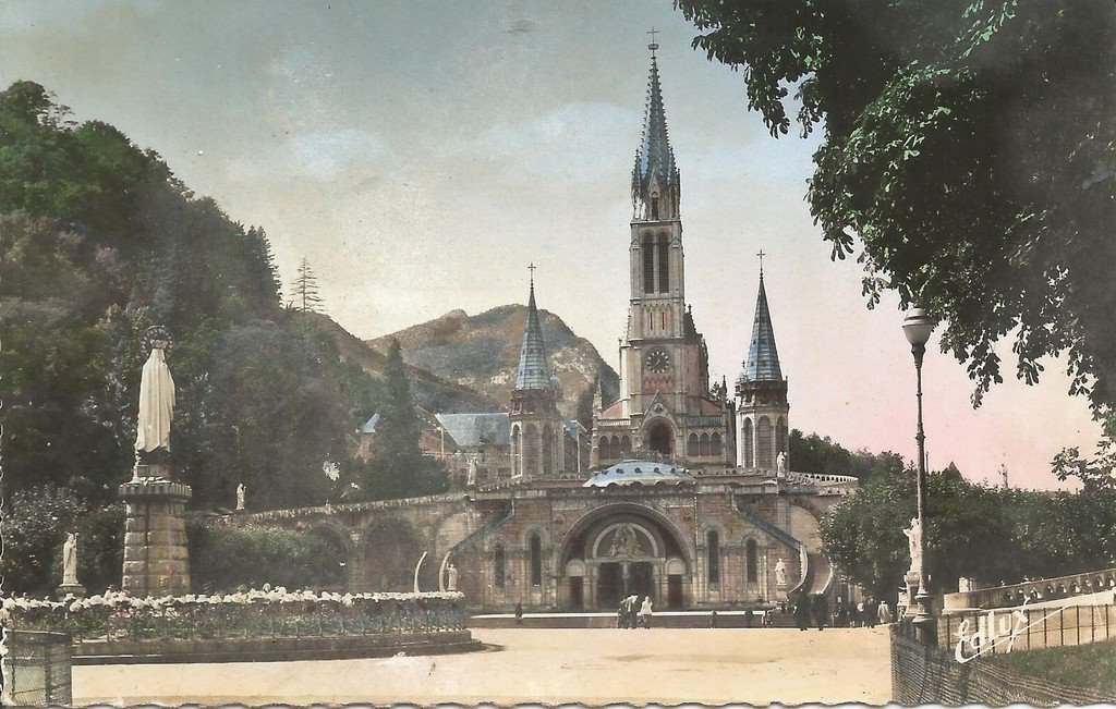 Lourdes (65)  67 B.jpg