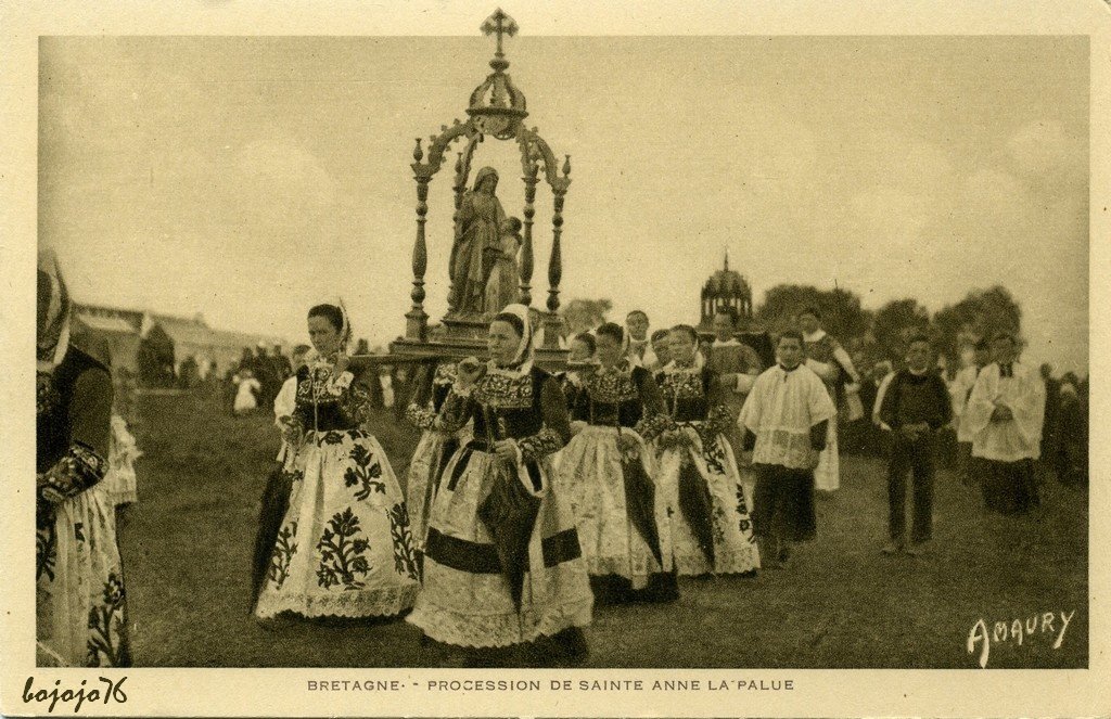 29-Sainte Anne la Palud-Procession.jpg