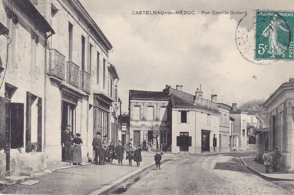 Castelnau de Médoc (33).jpg