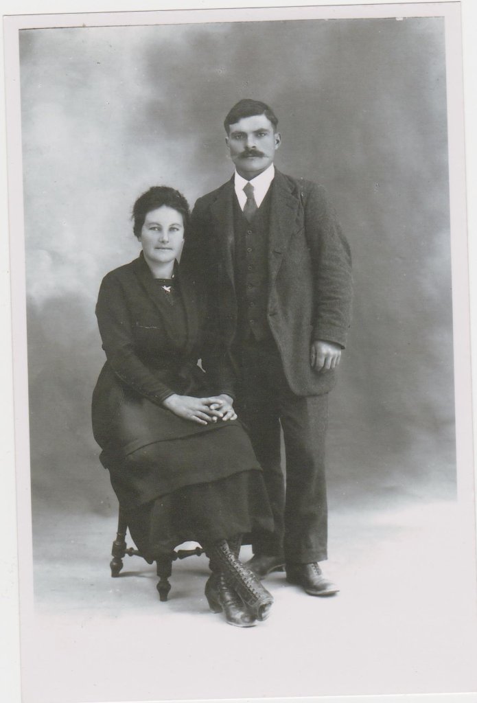 albert & pauline picot jeunes 001.jpg