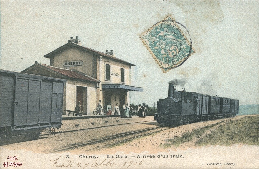 89-Cheroy-La-Gare-Arrivee-d-un-Train-3-L-Lasseron.jpg