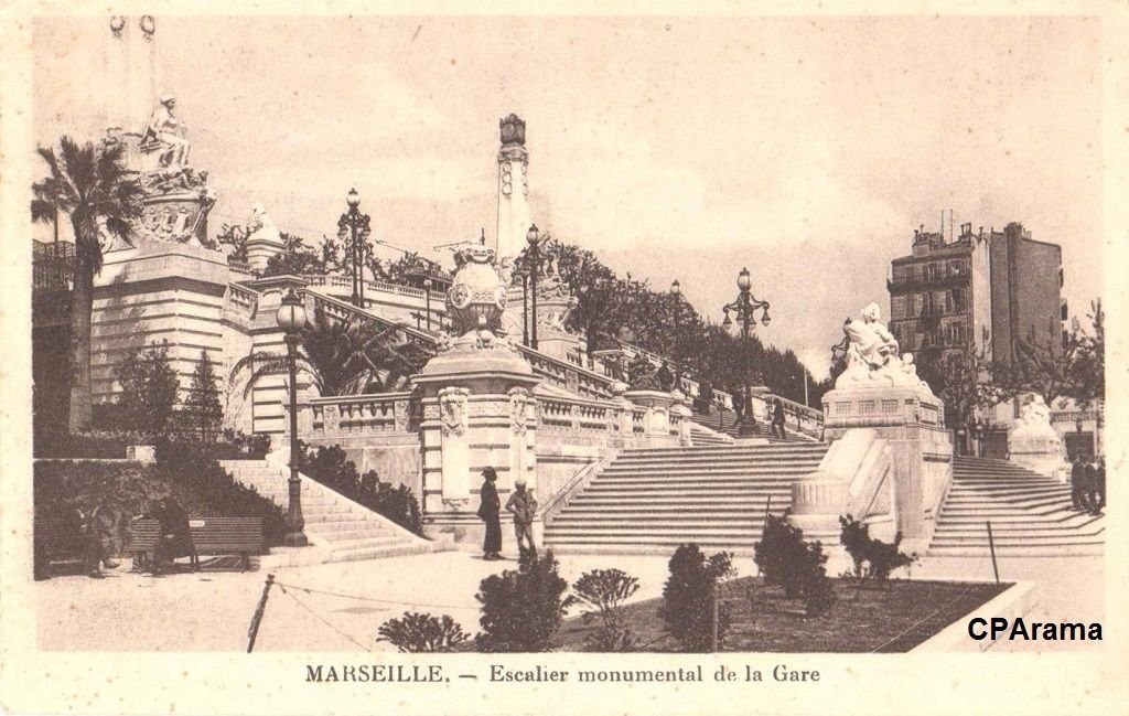 Marseille escalier-gare.jpg