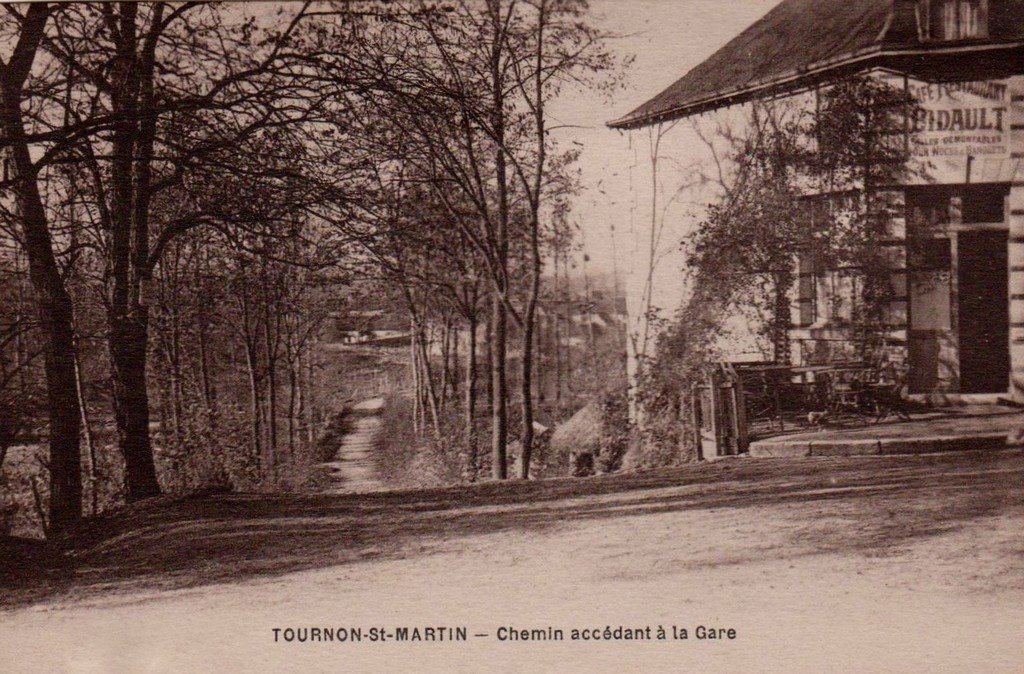 Tournon St M. (36).jpg