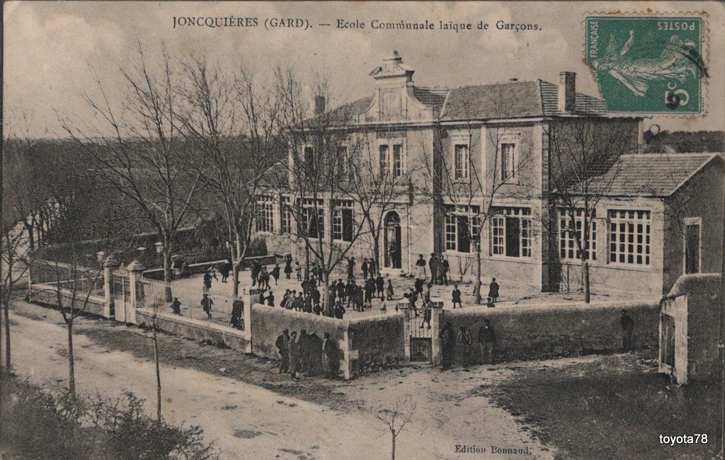 Jonquières- ecole garçons.jpg