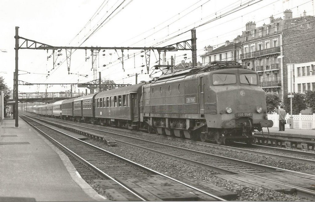 Loco 2D2 5549.jpg