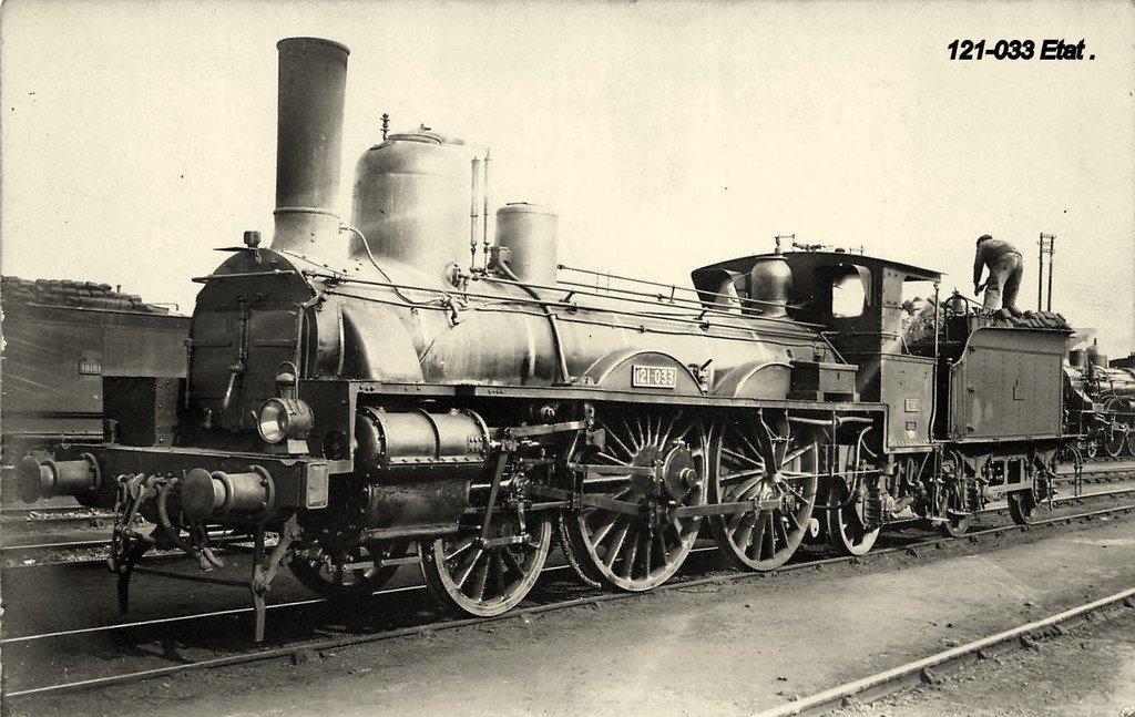 Loco 121-033.jpg