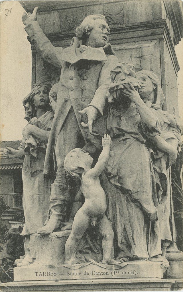 Z - Statue de Danton motif 1.jpg