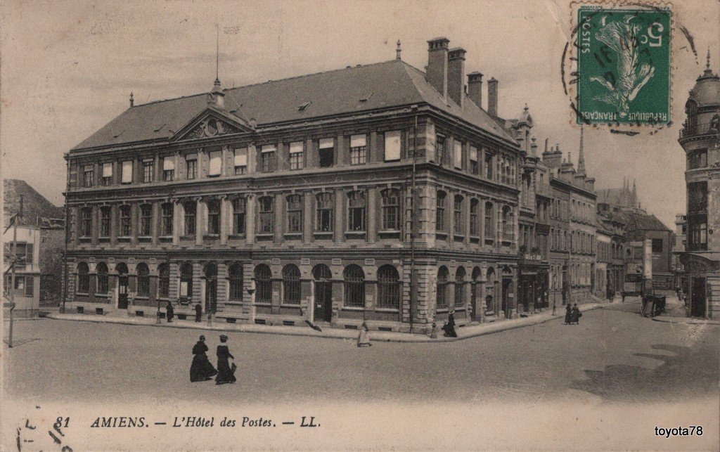 Amiens hotel des postes.jpg