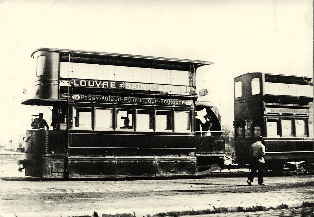 Les Tramways de Paris.jpg