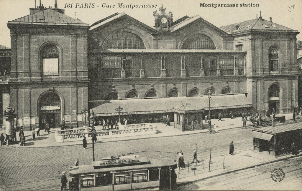 MONTPARNASSE  - L'Abeille 161 n&b.jpg