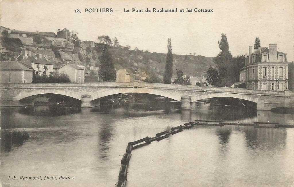 Poitiers (86).jpg