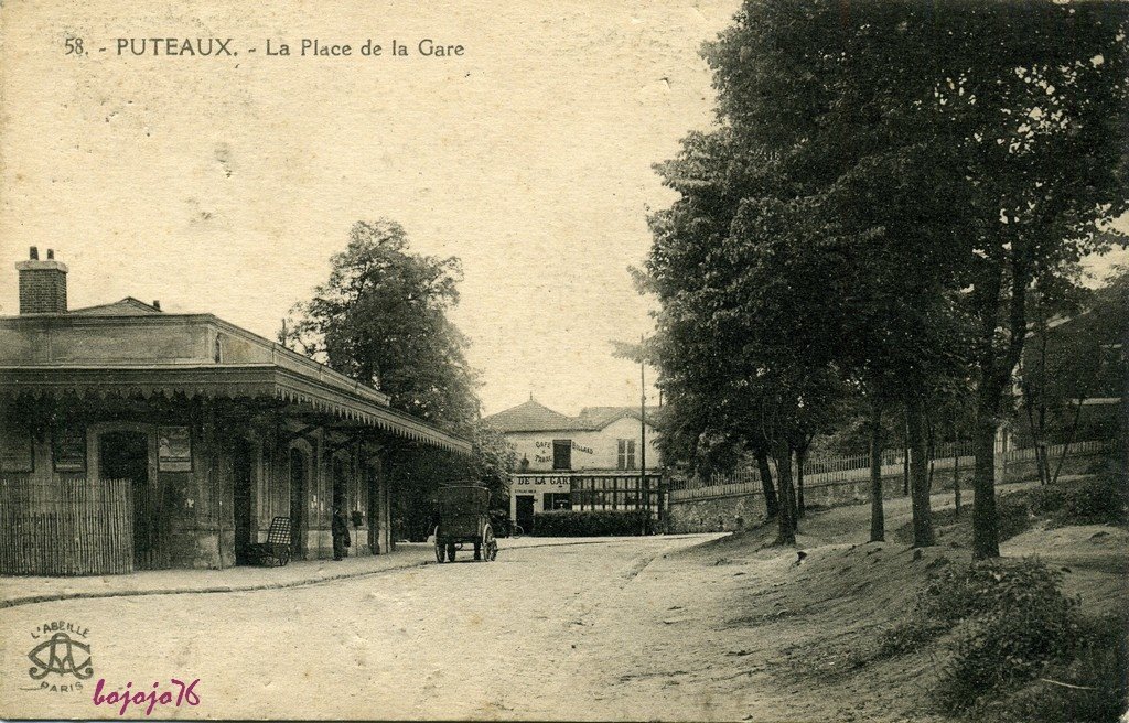 92-Puteaux-Place de la Gare.jpg